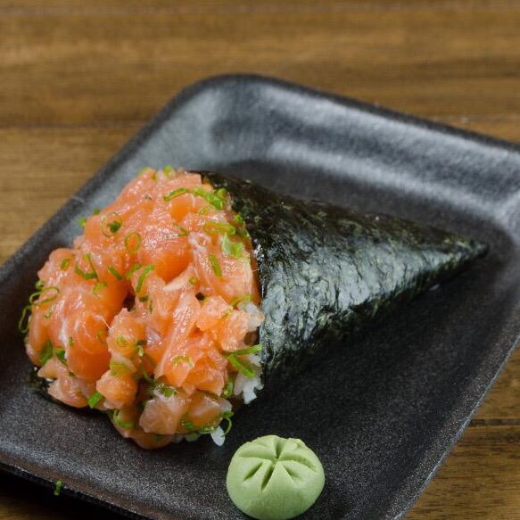 TEMAKI DE SALMÃO