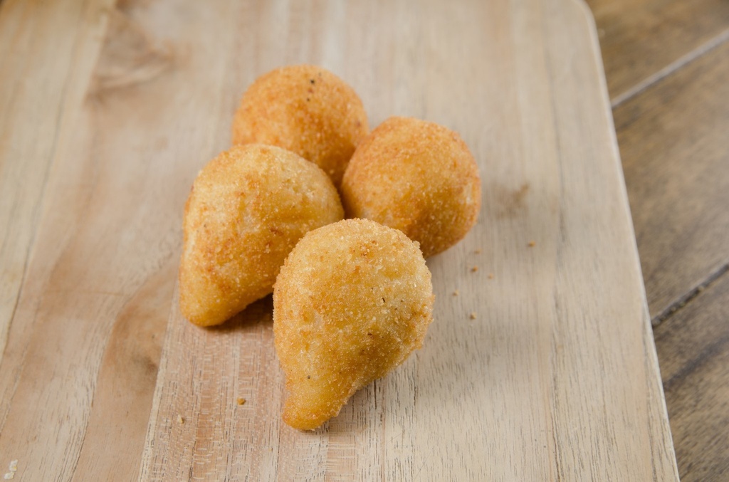 MINI COXINHA DE FRANGO