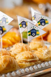 [45197] BOMBINHA COM PASTA DE FRANGO